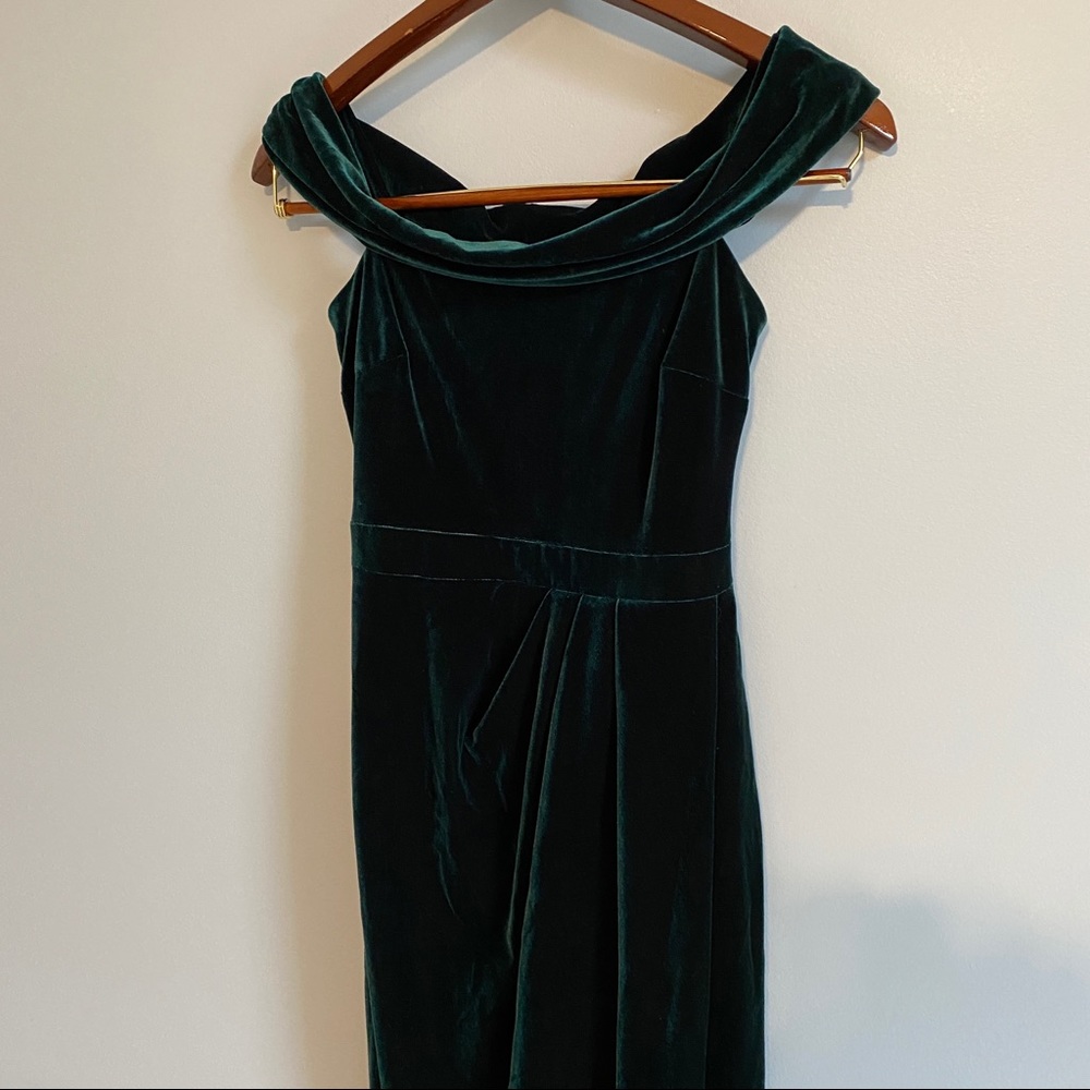 BHLDN Emerald Green Full Length Velvet Gown - Size 2